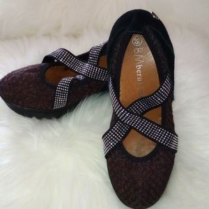 Bernie Mev. Wedge Metallic Brown Woven Shoes